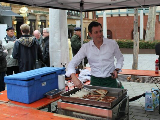  ,   Martinez Kar, 55 ,   ,   