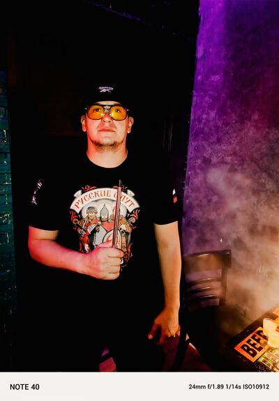  Tivoli,   Viktor, 30 ,   ,   