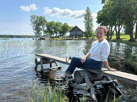 ,   Elena, 46 ,   ,   , c , 