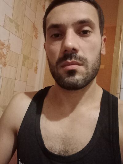  ,   Artur, 34 ,   ,   