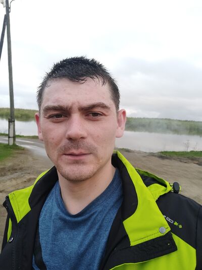  ,   Azik, 35 ,  
