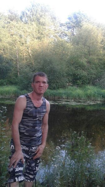   ,   Vladimir, 40 ,   