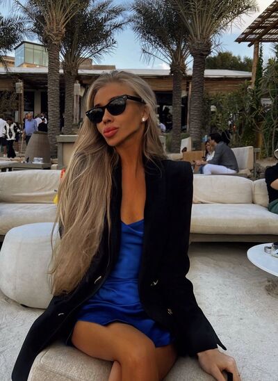  Fontvieille,   Julia, 28 ,   , c 