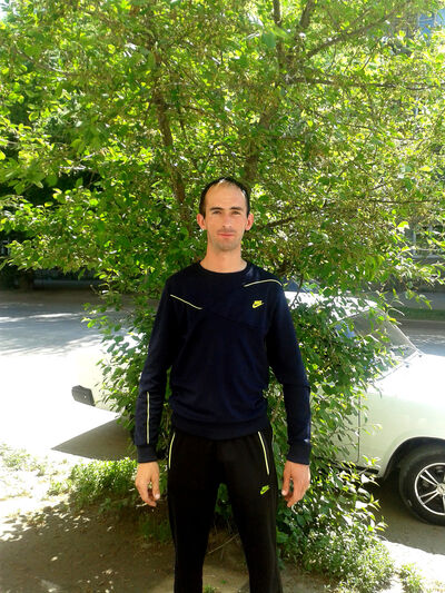  ,   Armen, 37 ,  