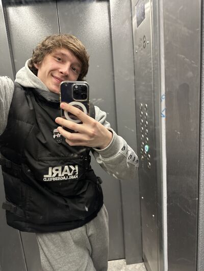  ,   Michael, 24 ,   ,   