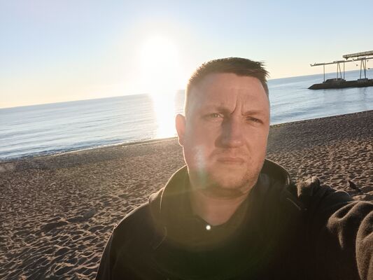  ,   Anton, 46 ,   ,   