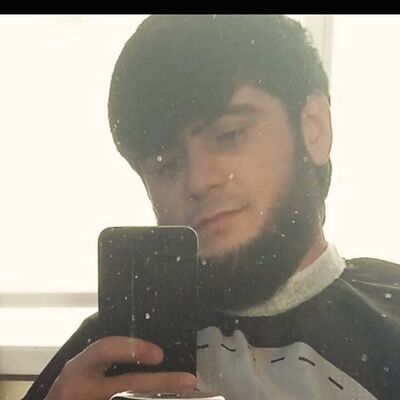  ,   Mukhamad, 27 ,   ,   