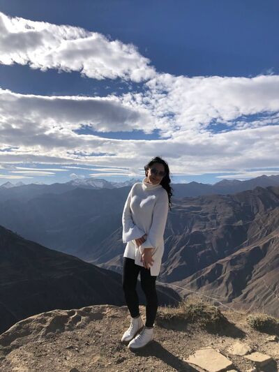  ,   Elena, 46 ,   ,   