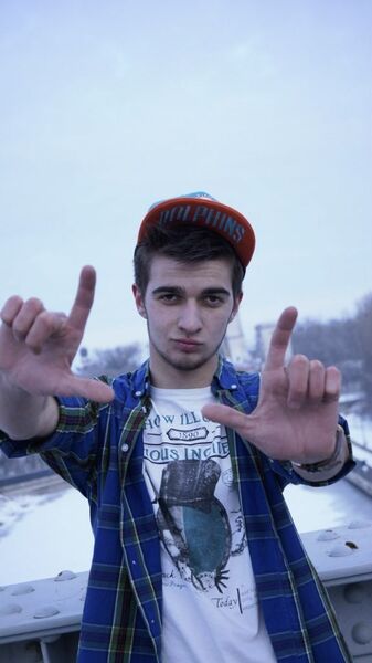  --,   Sergei, 32 ,   
