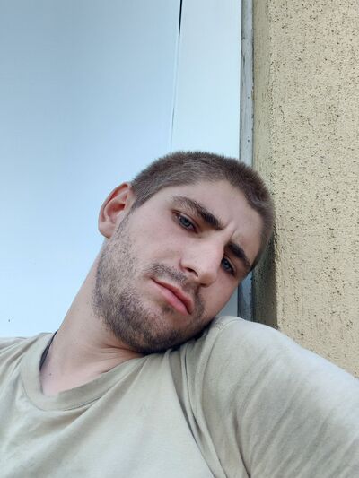  ,   Pavel, 22 ,   ,   