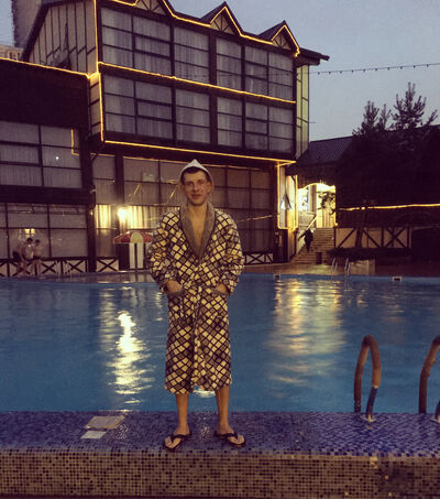  --,   , 33 ,     , c 