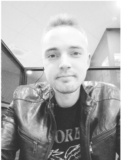  ,   Andrzej, 32 ,   ,   