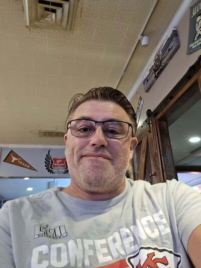  ,   Elvano, 54 ,   c 