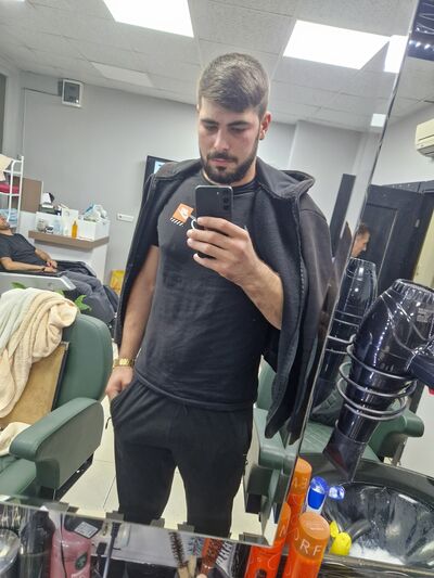  ,   Artur, 23 ,   ,   