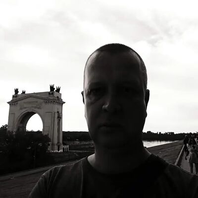  ,   Mikhail, 48 ,   ,   , c 
