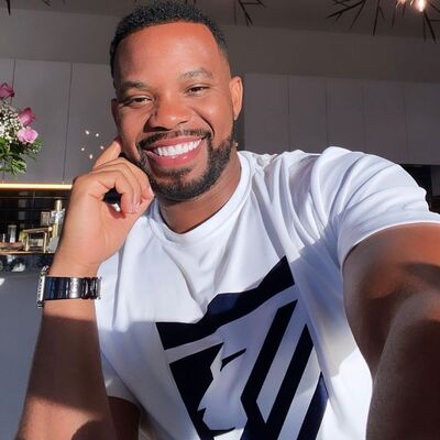  Lagos,   Yeshua, 52 ,   ,   