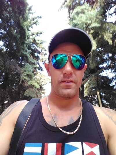  --,   , 42 ,   