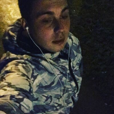  ,   Alex, 29 ,   