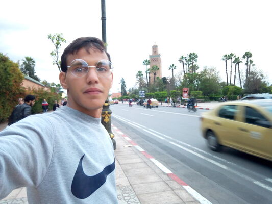  ,   Khalid, 29 ,   ,   , c 
