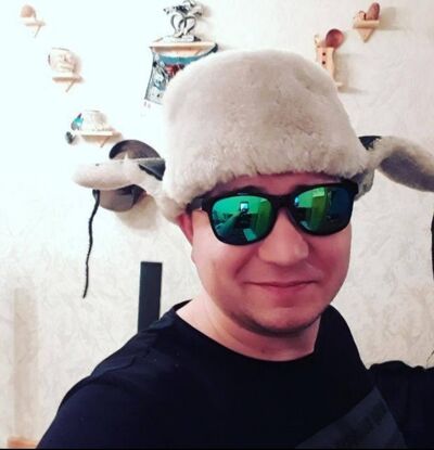  ,   Vadim, 35 ,   