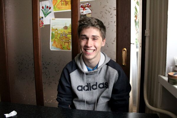  ,   Roschinivan, 32 ,   ,   , c 