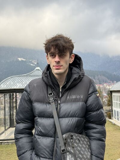  ,   Angelo, 20 ,  
