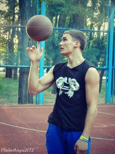  ,   Vlad, 42 ,   