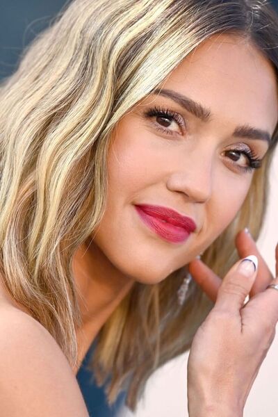  Muscat,   Jessica Alba, 21 ,   ,   