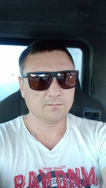  -,   , 37 ,  