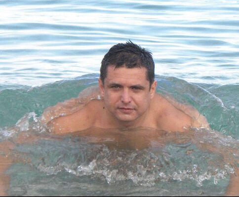  ,   Erhan, 41 ,   c 