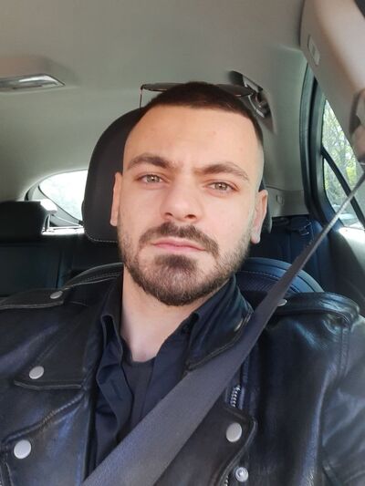  ,   Nariman, 28 ,   ,   
