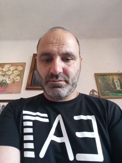  ,   Arman, 47 ,   ,   