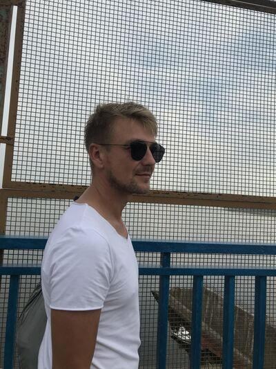  ,   Anton, 36 ,   ,   