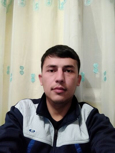  ,   U M, 32 ,   ,   , c 
