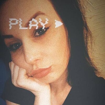  ,   Lilia, 28 ,   ,   