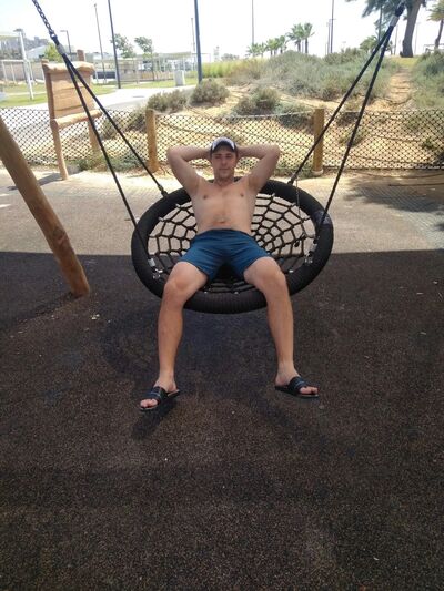  ,   Vadim, 36 ,   