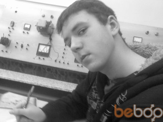  ,   Ivan, 32 ,  