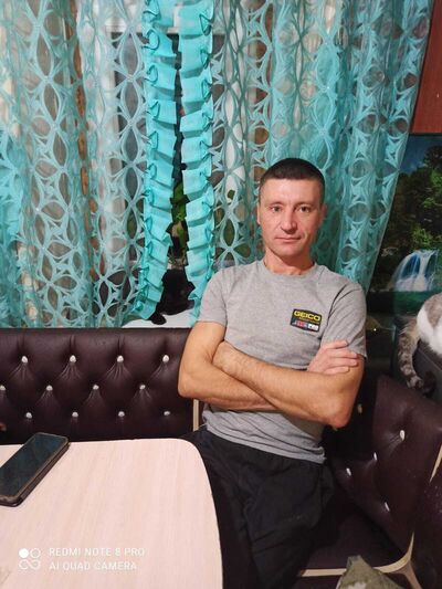  ,   Viktor, 40 ,   c 