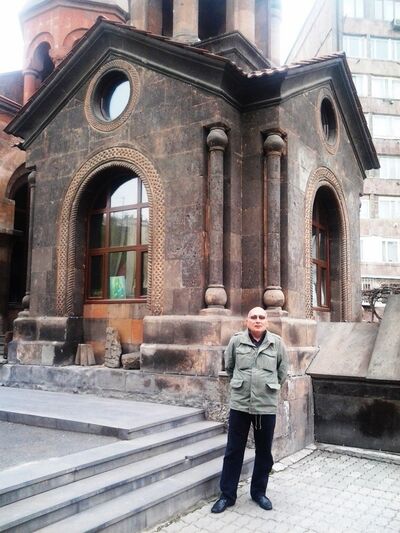  ,   Ashot, 65 ,  