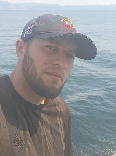  ,   Malik, 31 ,   c , 