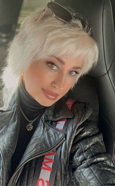  ,   Elena, 43 ,   ,   , c 
