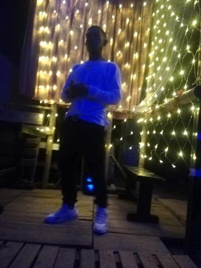  Quito,   Jhon ikaro, 23 ,   ,   