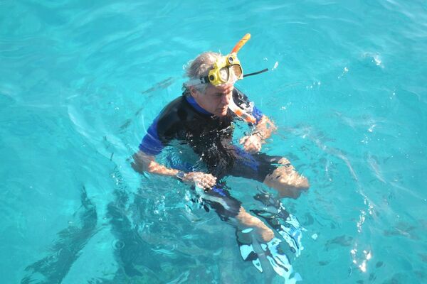  ,   Feliks, 73 ,   
