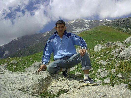  ,   Azizbek, 42 ,     , c 