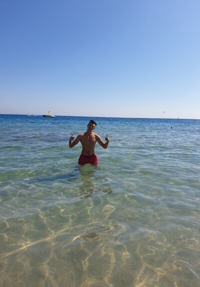  ,   Anton, 41 ,   ,   , c 