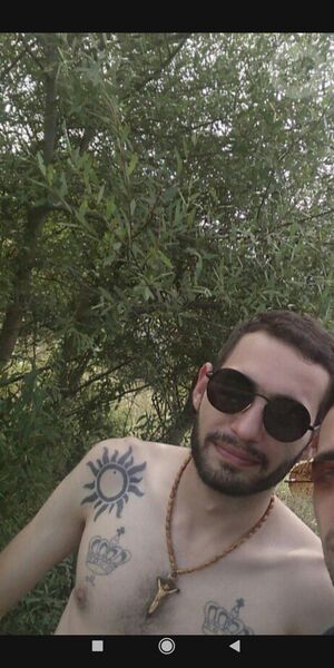  ,   Mik, 31 ,   ,   