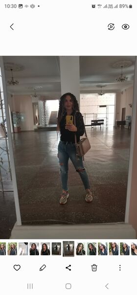  ,   KikiMora, 39 ,   c 