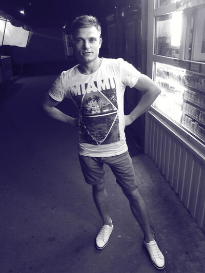  ,   Ruslan, 33 ,   ,   , c , 