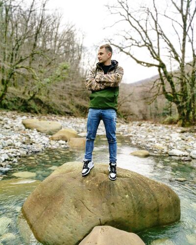  ,   Piter Parker, 30 ,   ,   