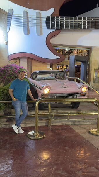  ,   Eslam, 40 ,     , c 